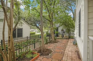 1011 Brodie St, Austin, TX 78704 - Photo 11