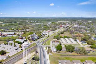 410 Village Ln, Buda, TX 78610 - Photo 7