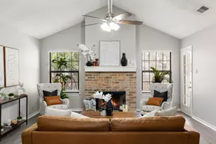 410 Village Ln, Buda, TX 78610 - Photo 15