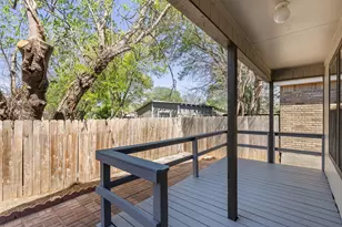 410 Village Ln, Buda, TX 78610 - Photo 31