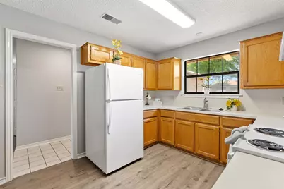 410 Village Lane, Buda, TX 78610 - Photo 11