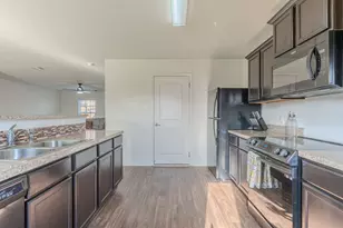 204 Denson Ln, Jarrell, TX 76537 - Photo 11