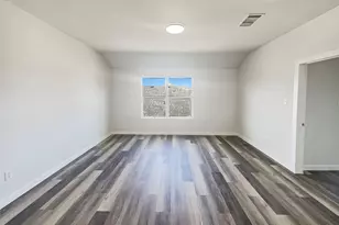 127 Campos Dr, Hutto, TX 78634 - Photo 9