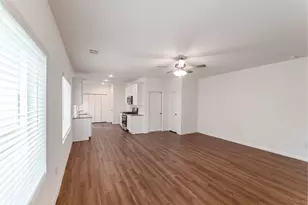 380 Kenai Dr, Kyle, TX 78640 - Photo 5