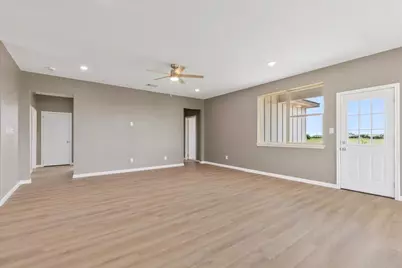 151 Bianca Circle, Del Valle, TX 78617 - Photo 5