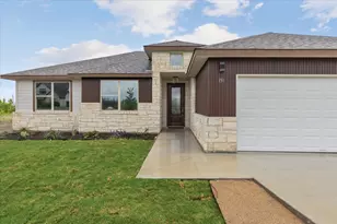 151 Bianca Cir, Del Valle, TX 78617 - Photo 3
