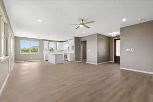 151 Bianca Cir, Del Valle, TX 78617 - Photo 9