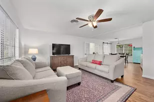 509 E 17th St, Georgetown, TX 78626 - Photo 3