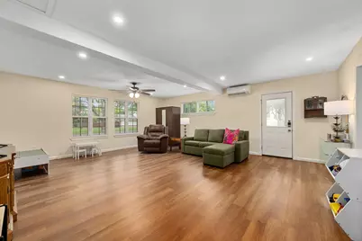 509 E 17th Street, Georgetown, TX 78626 - Photo 11