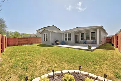 8300 Turnberry Lane, Austin, TX 78744 - Photo 21