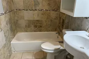 1113 E 2nd St, Austin, TX 78702 - Photo 3