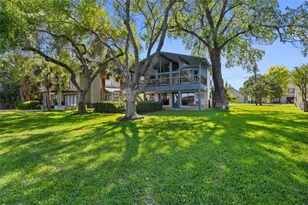 132 Web Isle Dr, Marble Falls, TX 78654 - Photo 5