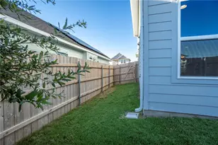 9507 Morning Iris Dr, Manor, TX 78653 - Photo 33