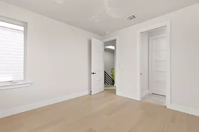 100 W Odell Street #3, Austin, TX 78752 - Photo 31
