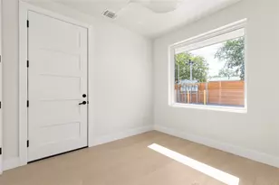 100 W Odell St, Austin, TX 78752 - Photo 9