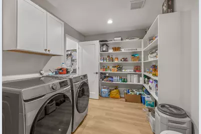 9604 Newberry Drive, Austin, TX 78729 - Photo 23