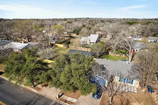 8400 Seminary Ridge Dr, Austin, TX 78745 - Photo 33