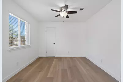 8400 Seminary Ridge Drive, Austin, TX 78745 - Photo 15