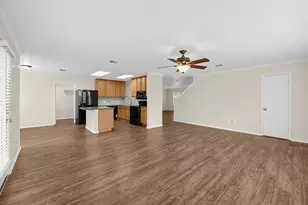 360 Thicket Ln, Kyle, TX 78640 - Photo 7