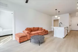 3000 Duval St, Austin, TX 78705 - Photo 9