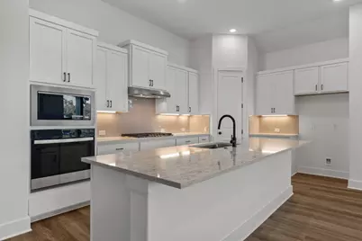 731 Sage Thrasher Circle, Dripping Springs, TX 78620 - Photo 9