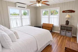 1322 Omohundro St, Rockport, TX 78382 - Photo 7