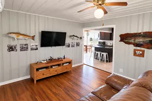 1322 Omohundro St, Rockport, TX 78382 - Photo 3