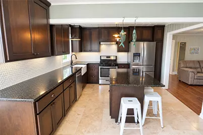 1322 Omohundro Street, Rockport, TX 78382 - Photo 5