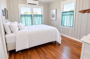 1322 Omohundro St, Rockport, TX 78382 - Photo 9