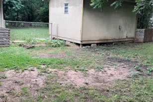 413-415 Live Oak St, Kyle, TX 78640 - Photo 9