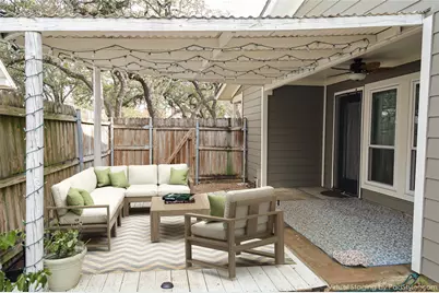 8705 Clearbrook Trail #B, Austin, TX 78729 - Photo 15