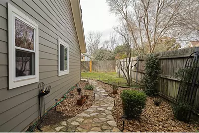 8705 Clearbrook Trail #B, Austin, TX 78729 - Photo 17
