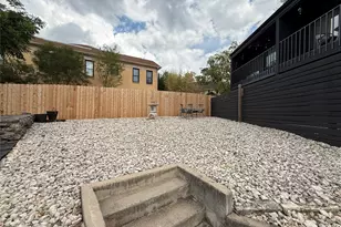 201 Academy Dr, Austin, TX 78704 - Photo 11
