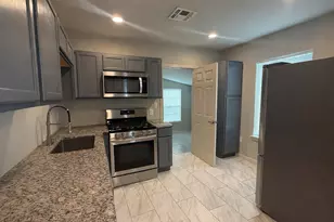 802 Alametos, San Antonio, TX 78212 - Photo 5