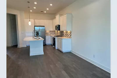 313 Cartwheel Bend, Austin, TX 78738 - Photo 5