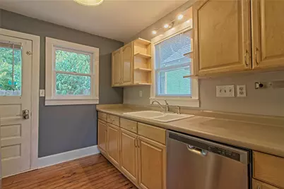 206 E 6th Street, Georgetown, TX 78626 - Photo 11