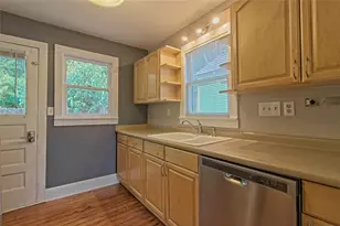 206 E 6th St, Georgetown, TX 78626 - Photo 11