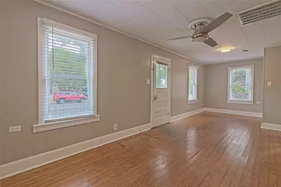 206 E 6th Street, Georgetown, TX 78626 - Photo 7