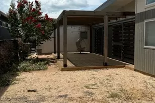 5920 Lux St, Austin, TX 78721 - Photo 5