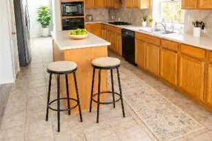 3845 Harvey Penick Dr, Round Rock, TX 78664 - Photo 7