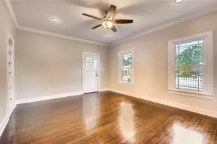 906 E 38 1/2 St, Austin, TX 78751 - Photo 7