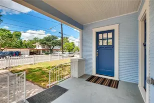 906 E 38 1/2 St, Austin, TX 78751 - Photo 3