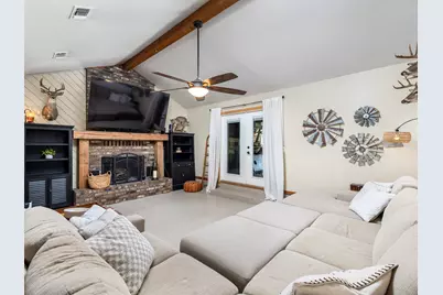 115 Wuensche, Thorndale, TX 76577 - Photo 5