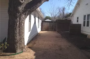 2107 Newton St, Austin, TX 78704 - Photo 3