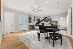 1116 Stobaugh St, Austin, TX 78757 - Photo 5