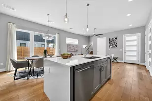1116 Stobaugh St, Austin, TX 78757 - Photo 13