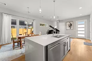 1116 Stobaugh St, Austin, TX 78757 - Photo 11