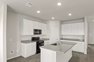 2511 Winding Creek Rd, Kyle, TX 78640 - Photo 11