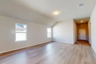 12104 Dillon Fls Dr, Austin, TX 78747 - Photo 9