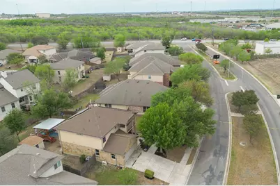 1072 Four Seasons Farm Drive, Kyle, TX 78640 - Photo 35